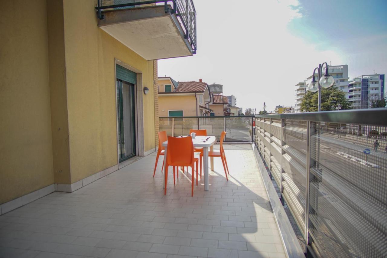 Appartamento Nuovo Centralissimo 150 Mt Dal Mare Lido di Jesolo Ngoại thất bức ảnh